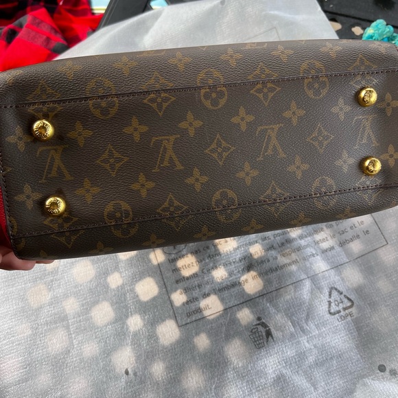 Crossbody or hand purse - Picture 6 of 10